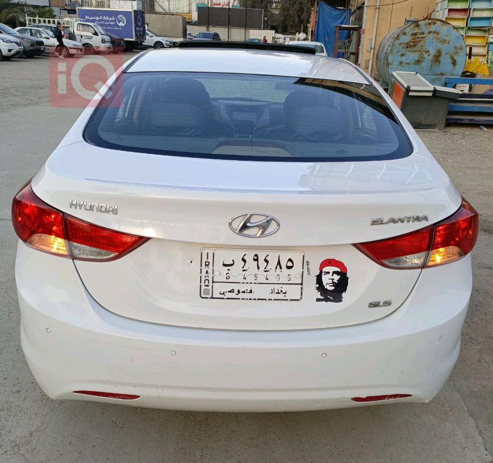 هیوندای ئەلەنترا